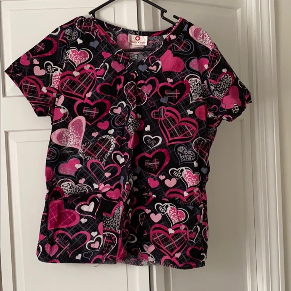 Hearts scrub top